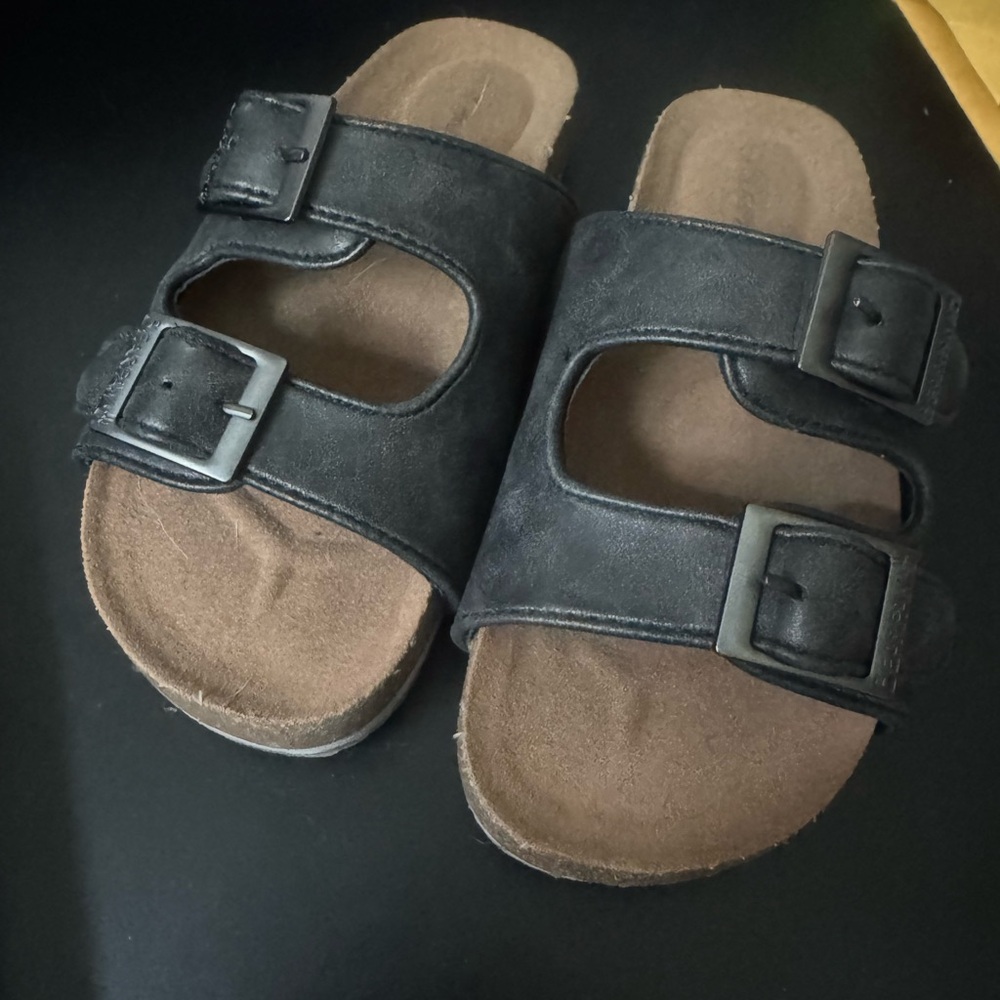 BearPaw Black Sandals with Adjustable Straps